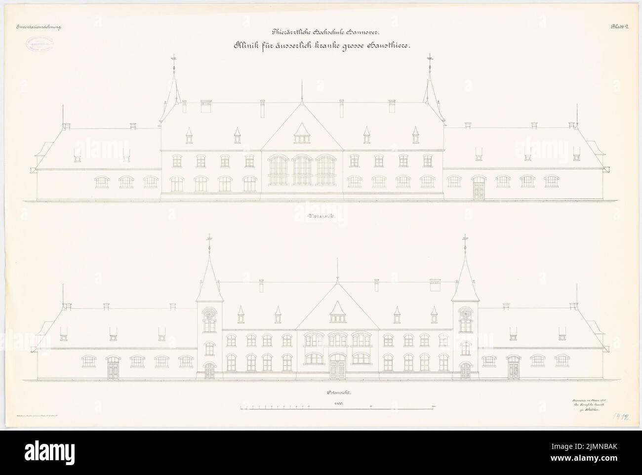 Architetto sconosciuto, Università veterinaria di Hannover. Clinica per animali domestici di grandi dimensioni malati esternamente (ca 1900): Vista a poppa, vista a ovest 1: 100. Litografia, 69,3 x 103,3 cm (inclusi i bordi di scansione) Foto Stock