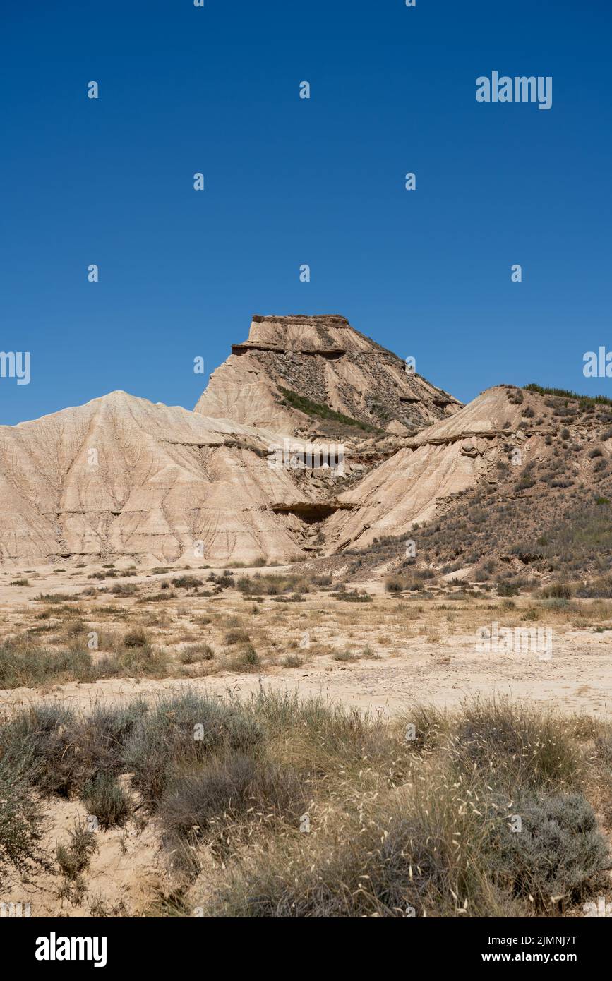 Una regione naturale semi-desertica o terre che compongono argilla, gesso e arenaria, Bardenas Reales, Navarra Spagna Foto Stock