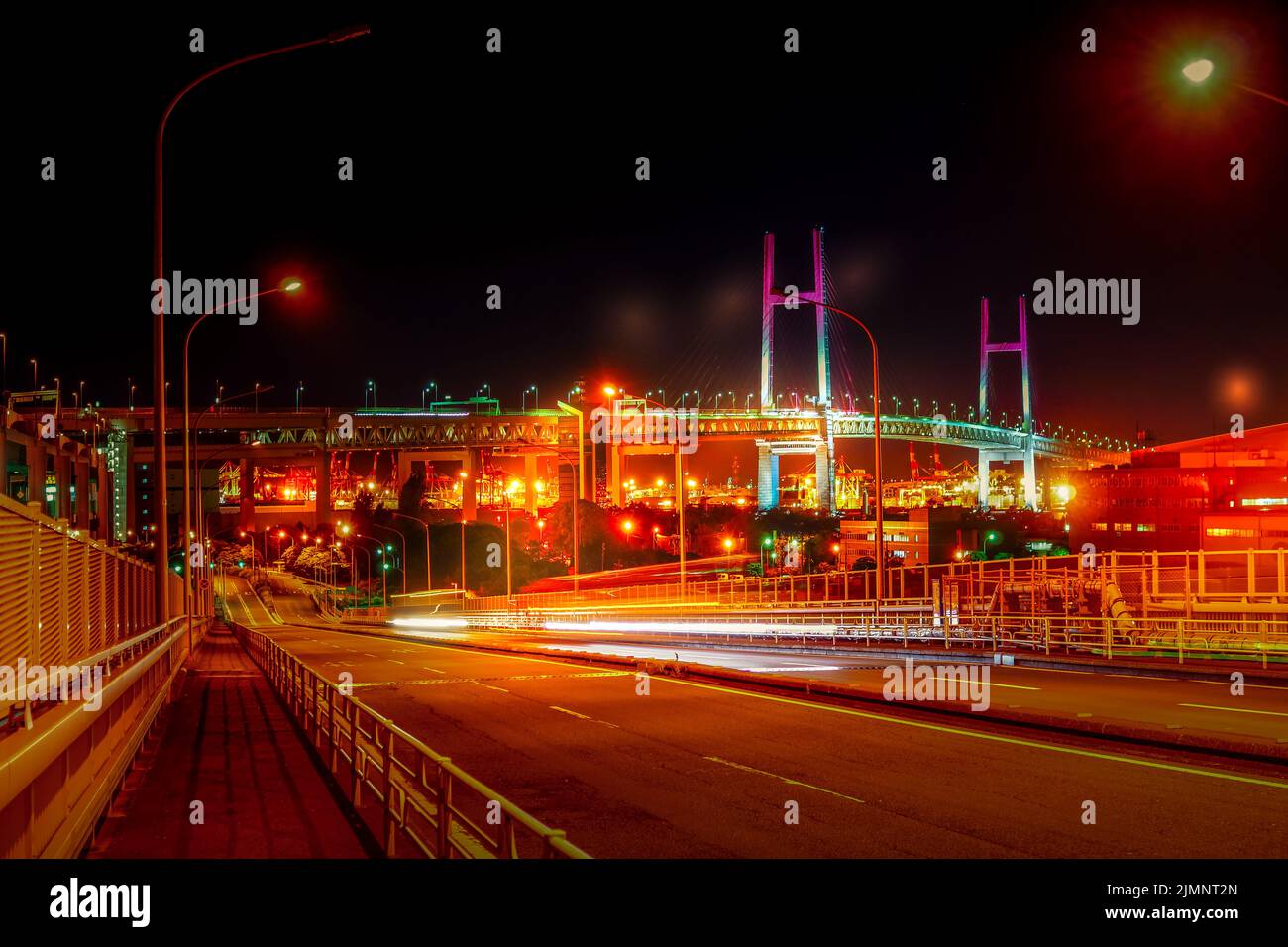 Ponte della Baia di Yokohama con vista notturna (Tsurumi-ku, Yokohama City) Foto Stock