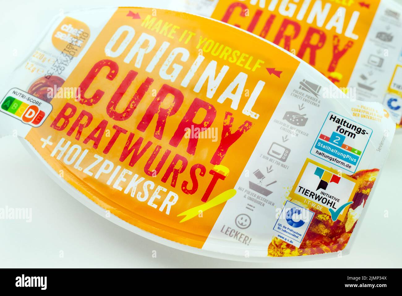 Fertiggericht Currywurst mit Sauce Original von Chef Select Foto Stock
