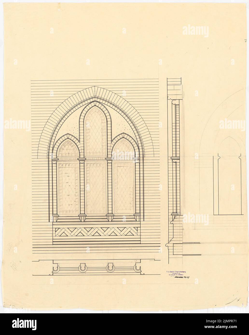 Lehmmübner Paul (1855-1916), salute e Siechenhaus a Brüssow. Progetto valido (1899-1899): Finestra sopra il portale, vista, pianta del pavimento, taglio. Inchiostro, matita su trasparente, 85,6 x 68 cm (compresi i bordi di scansione) Lehmgrübner Paul (1855-1916): Kranken- und Siechenhaus, Brüssow. Gültiger Ausführungsentwurf Foto Stock