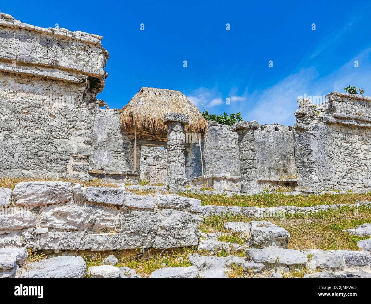 Antiche rovine di Tulum sito maya tempio piramidi artefatti seascape Messico. Foto Stock