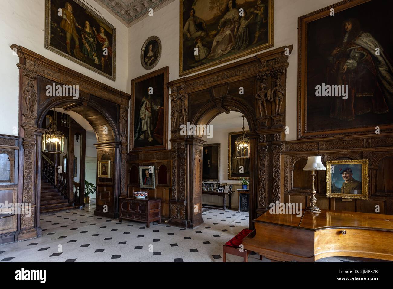 Grande sala a Burton Agnes Hall, una superba casa signorile elisabettiana del 17th ° secolo nel Riding orientale dello Yorkshire, Inghilterra, Regno Unito Foto Stock