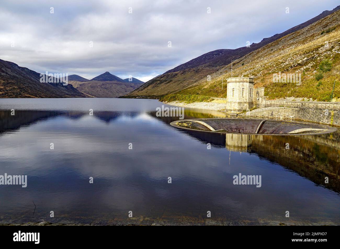 Silent Valley Reservoir in Mourne Mountains, County Down, Irlanda del Nord Foto Stock
