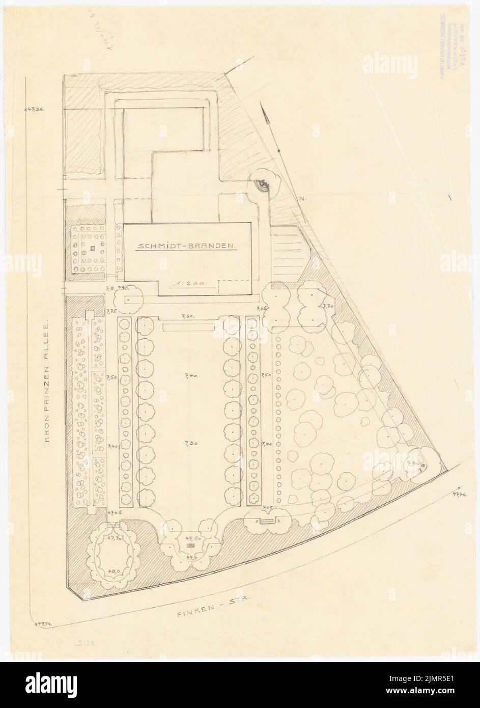 Barth Erwin (1880-1933), Garten Schmidt-Branden a Berlino-Dahlem (1922): Giardino nel piano con disegno per sezione giardino nord e per l'espansione della casa 1: 200, scala bar, note numeri. Matita su trasparente, 48,6 x 35,3 cm (compresi i bordi di scansione) Barth Erwin (1880-1933): Garten Schmidt-Branden, Berlino-Dahlem Foto Stock