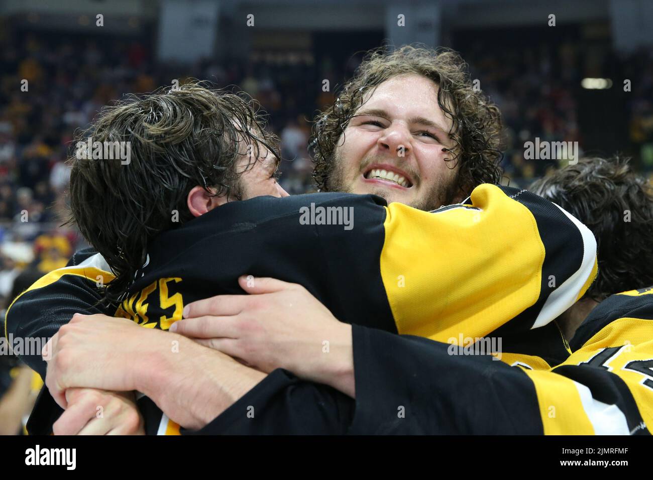 (Solo editoriale) Mason McTavish (23) degli Hamilton Bulldogs 2022 OHL Champions. Luke Durda/Alamy Foto Stock