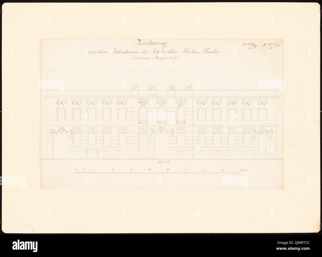 Boumann Johann (1706-1776), le case di Potsdam. Costruire registrazioni (cosiddetto Ziller-Folder) intorno al 1850. Berliner Straße 7a (anno di costruzione 1750, conversione 1823) (e sul canale n° 7) (1859?): Facciata con vista frontale risorto, figure di gioielli per facciate su Attika, ghirlande ecc. (scala bar, piede). Matita e inchiostro su carta, 33,5 x 45,9 cm (compresi i bordi di scansione) Boumann d.. Ä. Johann (1706-1776): Potsdamer Bürgerhäuser. Bauaufnahmen (sog. Ziller-Mappe) um 1850. Wohnhaus Berliner Straße 7a (Baujahr 1750, Umbau 1823) (und am Kanal Nr. 7) Foto Stock