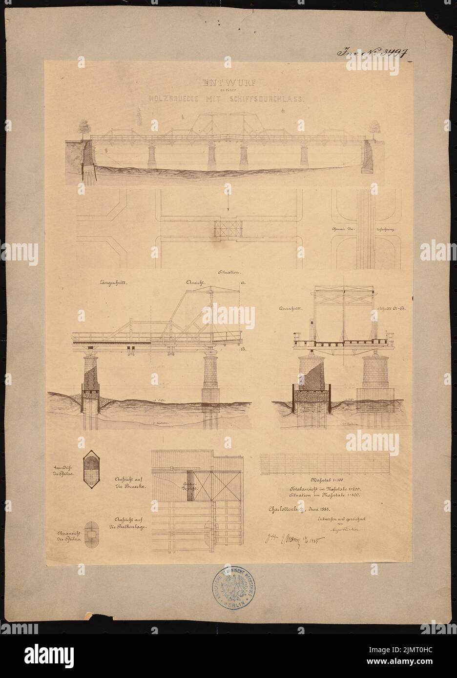 Zirkler agosto, progetto su un ponte di legno con passaggio di una nave, 1: 400, 1: 200, 1: 100, studi di lavoro (06,1885): Piano di situazione, vista, supervisione e grans di un ponte di legno pieghevole, barra di scala, scala 1: 100. Foto su carta, 37,3 x 26,8 cm (compresi i bordi di scansione) Zirkler Agosto : Holzbrücke mit Schiffsdurchlass Foto Stock