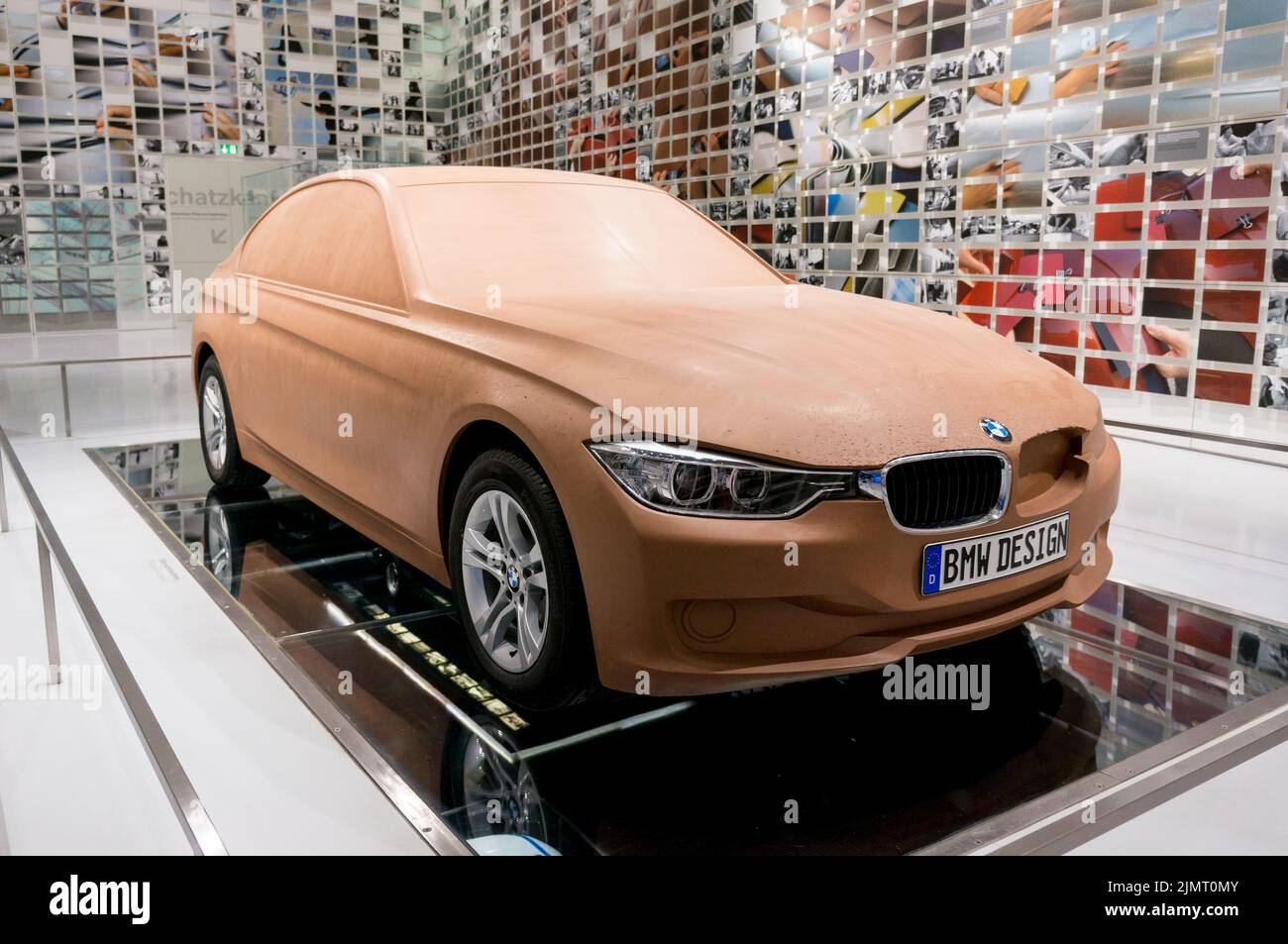 Monaco di Baviera, Germania - 10 marzo 2016: Concept car modello in argilla all'esposizione del Museo BMW Foto Stock