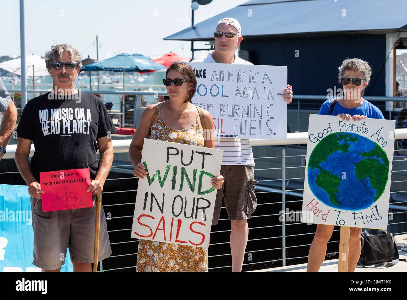 Agosto 4, 2022. Salem, Massachusetts attivisti ambientali da MassPowerForward, Salem Alliance for the Environment (SAFE), UU Mass Action, 350 Mas Foto Stock