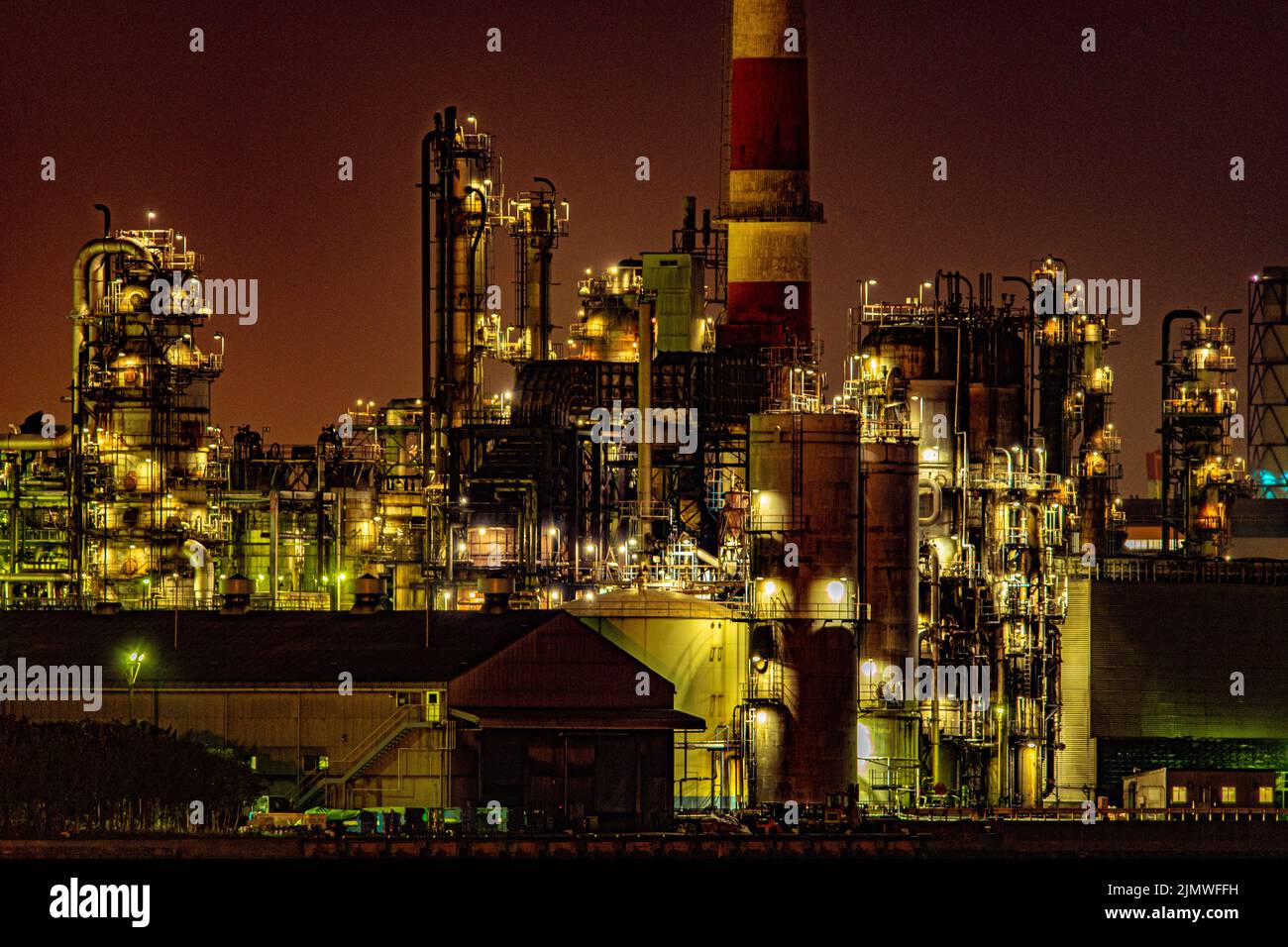 Vista notturna della fabbrica della zona industriale di Kawasaki Keihin Foto Stock