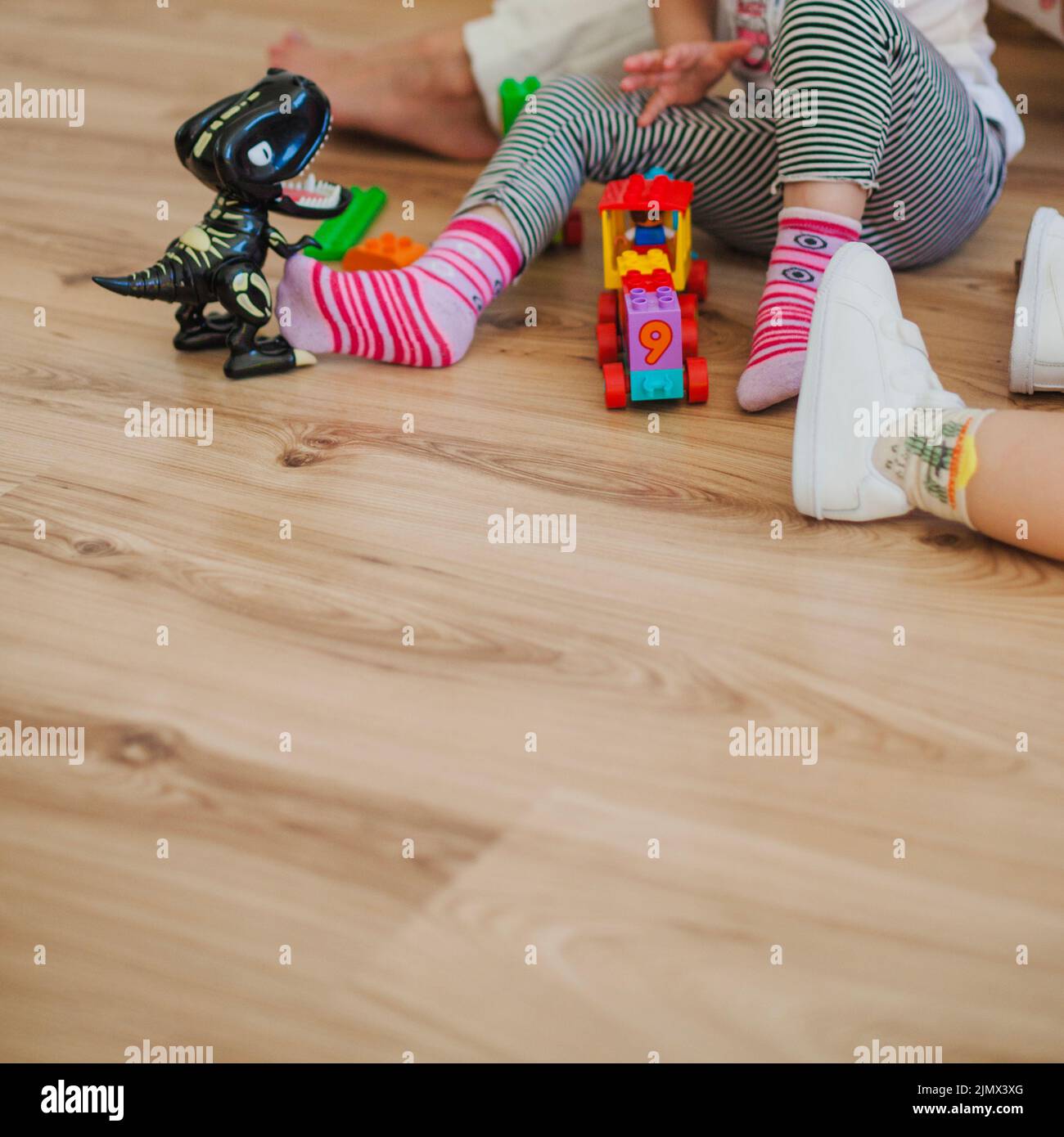Sala giochi per bambini con giocattoli Foto Stock