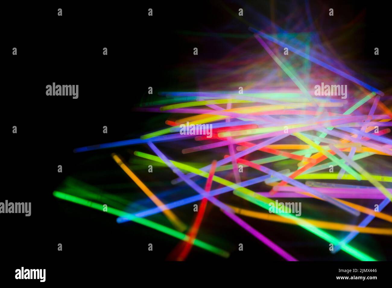 Luminoso tubo luminoso a fluorescenza astratto Foto Stock