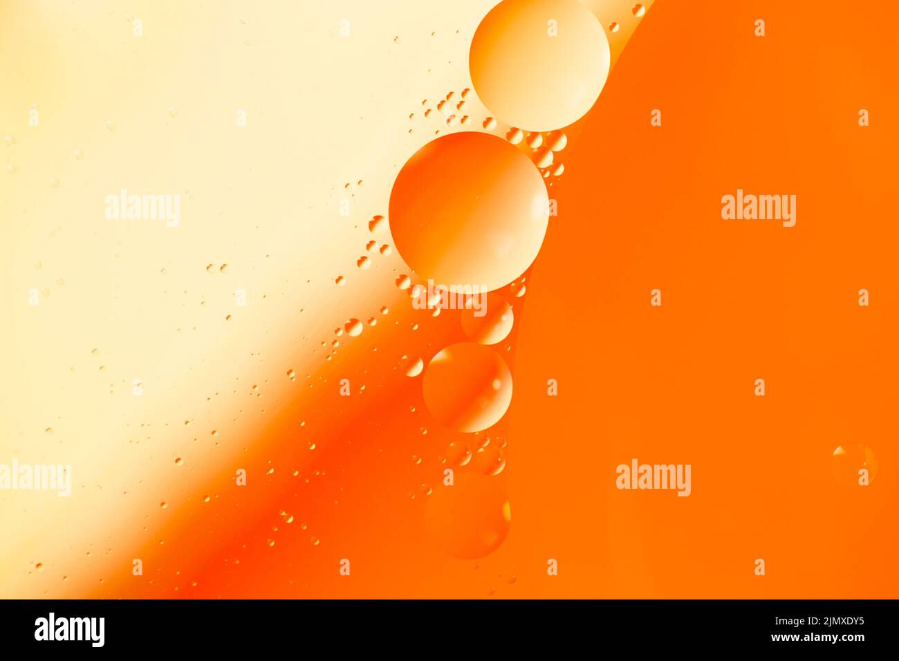 Schema astratto bolle d'olio colorate acqua Foto Stock
