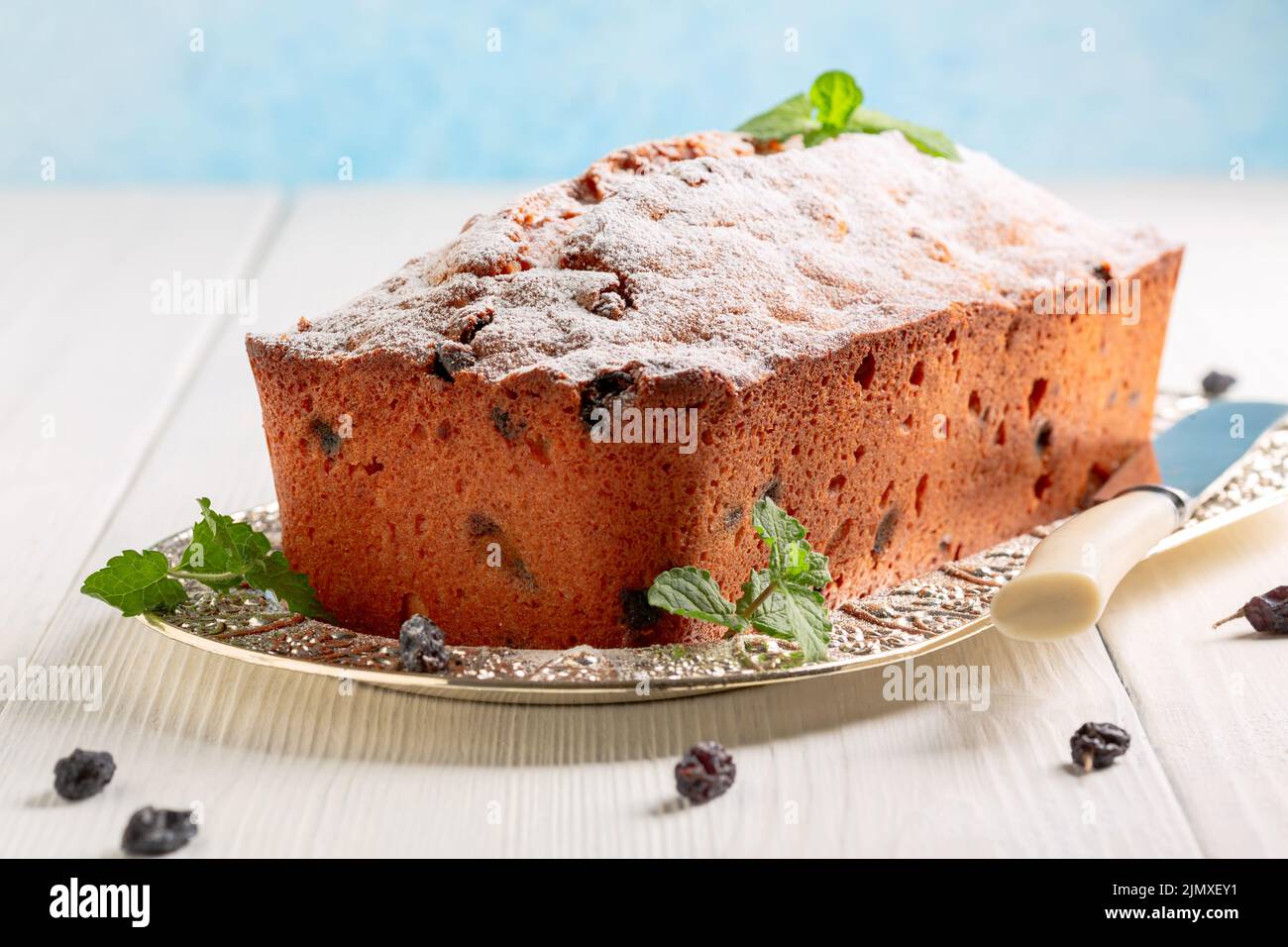 Delizioso cupcake con uvetta. Foto Stock