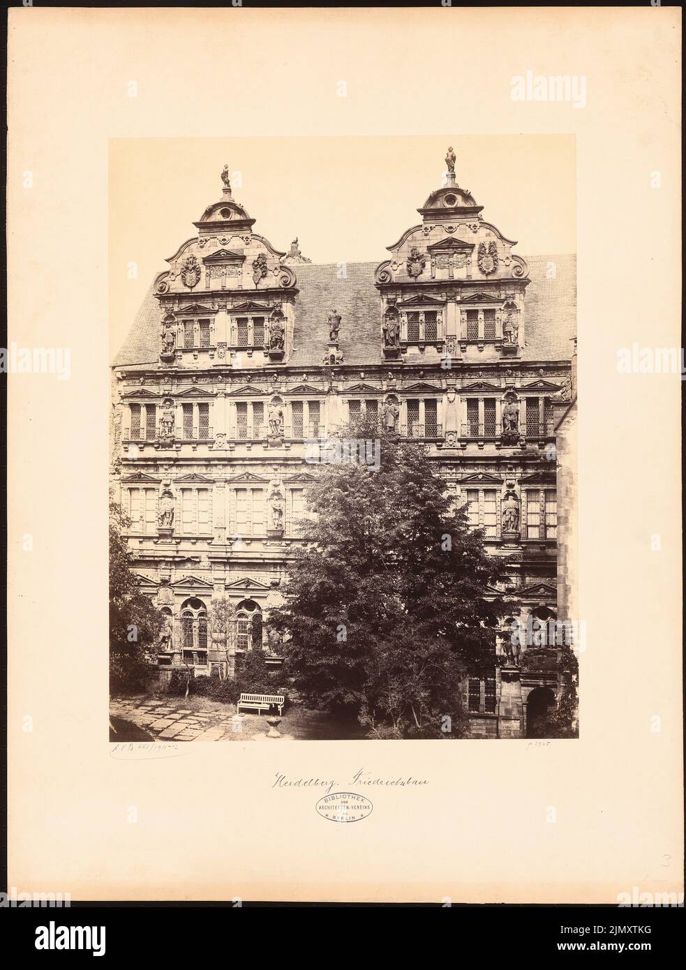 N.N., Castello di Heidelberg. Friedrichsbau (senza data): Vista della facciata. Foto su carta, 63,5 x 48 cm (inclusi i bordi di scansione) Foto Stock
