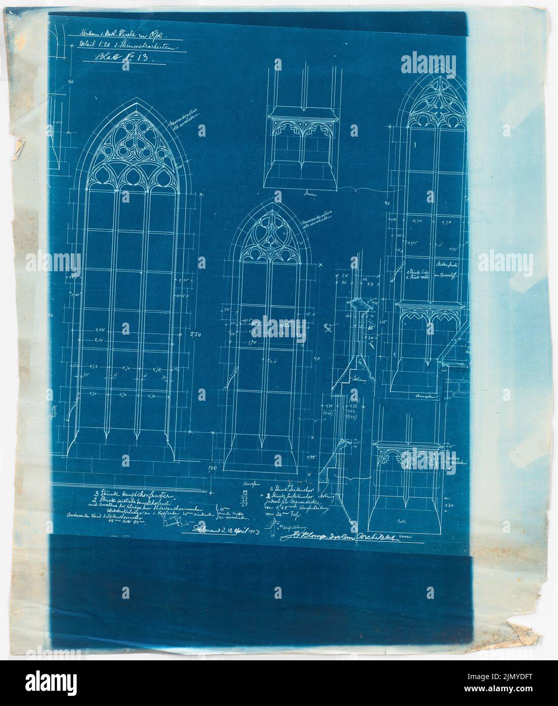 Klomp Johannes Franziskus (1865-1946), San Martino, Olpe (12 aprile 1907): Dettagli del lavoro di stonemason su finestre, contrafforti e scuderie 1:20 (scollatura). Blueprint su carta, 75,9 x 64,2 cm (inclusi i bordi di scansione) Foto Stock