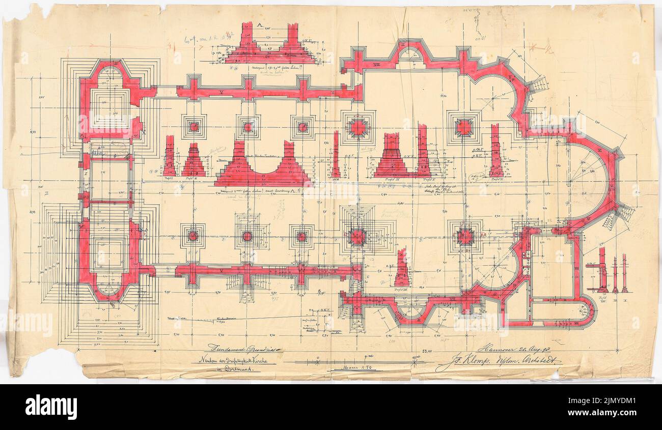 Klomp Johannes Franziskus (1865-1946), Chiesa della Trinità (con canonica), Dortmund: Piano della Fondazione 1:50. Inchiostro, matita, matita colorata, inchiostro colorato su trasparente, 76,8 x 132,2 cm (compreso il bordo di scansione). Foto Stock
