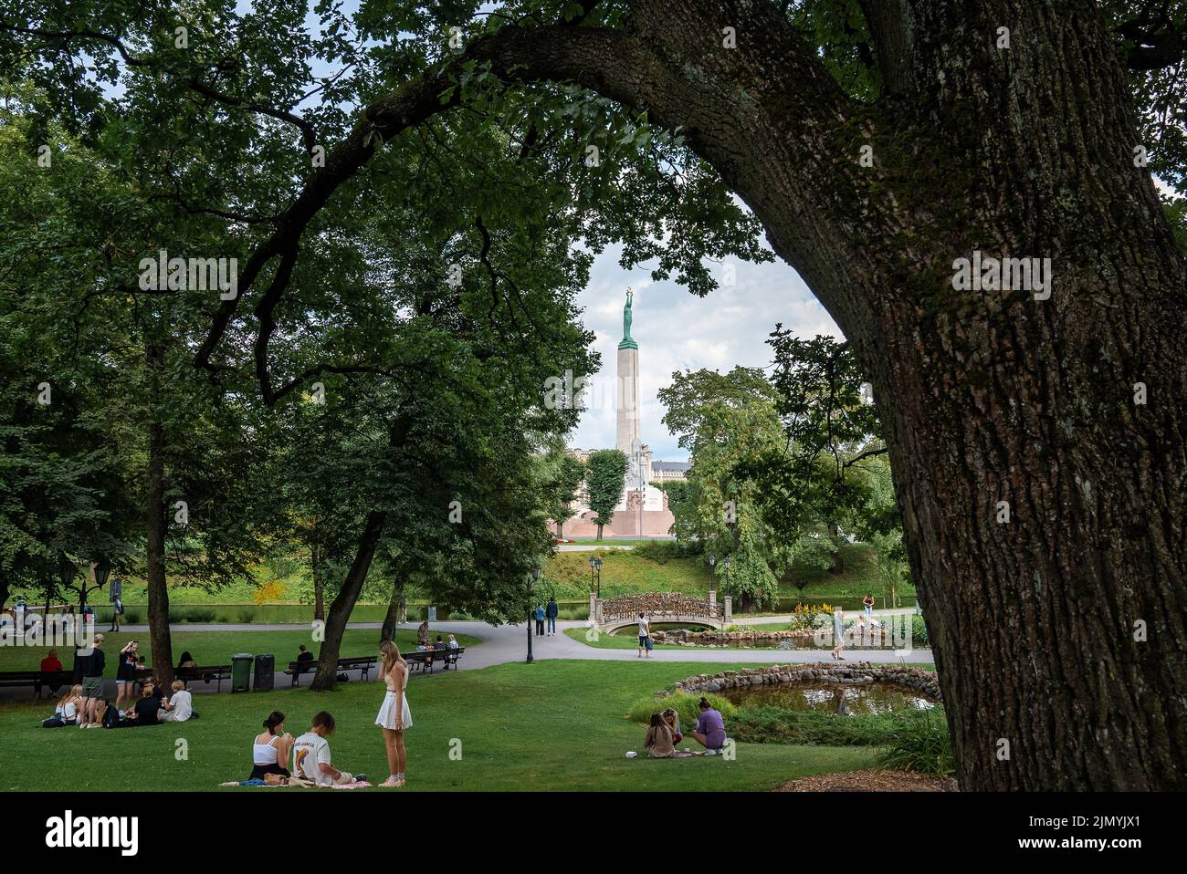 Il Monumento alla libertà di Riga, Lettonia. Foto Stock
