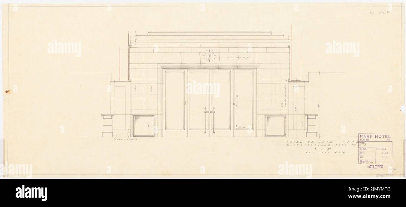 Böhmer Franz (1907-1943), Park Hotel a Poznan (26.04.1940): Ingresso: Media 1:20. Matita su trasparente, 41,9 x 94,9 cm (inclusi i bordi di scansione) Foto Stock Böhmer Franz (1907-1943), Park Hotel a Poznan (26.04.1940): Ingresso: Media 1:20. Matita su trasparente, 41,9 x 94,9 cm (inclusi i bordi di scansione) Foto Stock