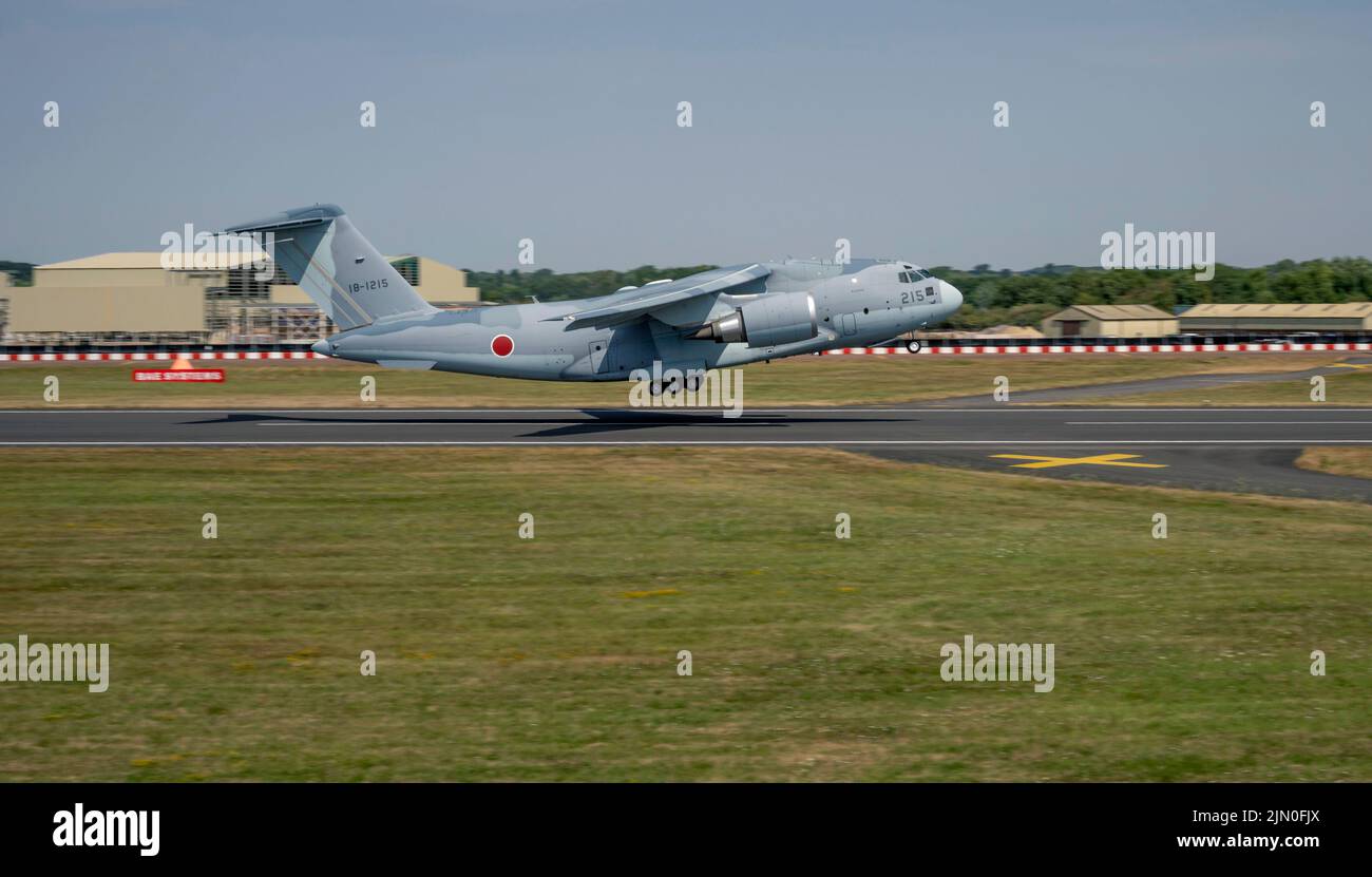 Kawasaki C-2 18-1215, Japan Air Self Defense Force, al Royal International Air Tattoo Foto Stock