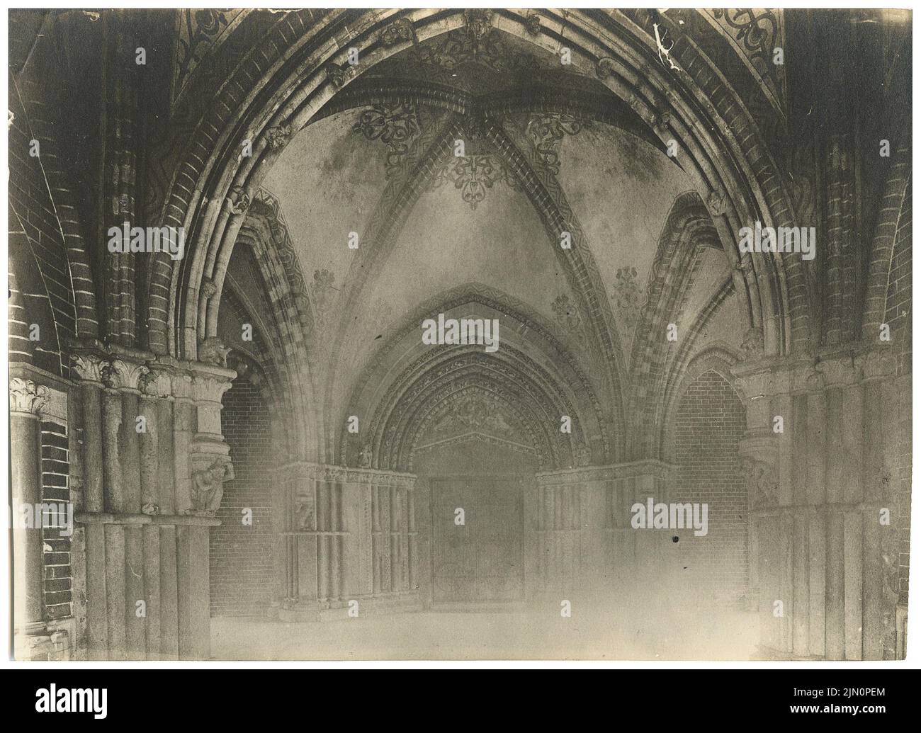 Fotografo sconosciuto, cattedrale di Lübeck (senza dat.): Calore sul nord Keuzarm. Foto, 11,8 x 16,3 cm (inclusi i bordi di scansione) senza bordi. Fotografa : Dom in Lübeck (ohne DAT.) Foto Stock