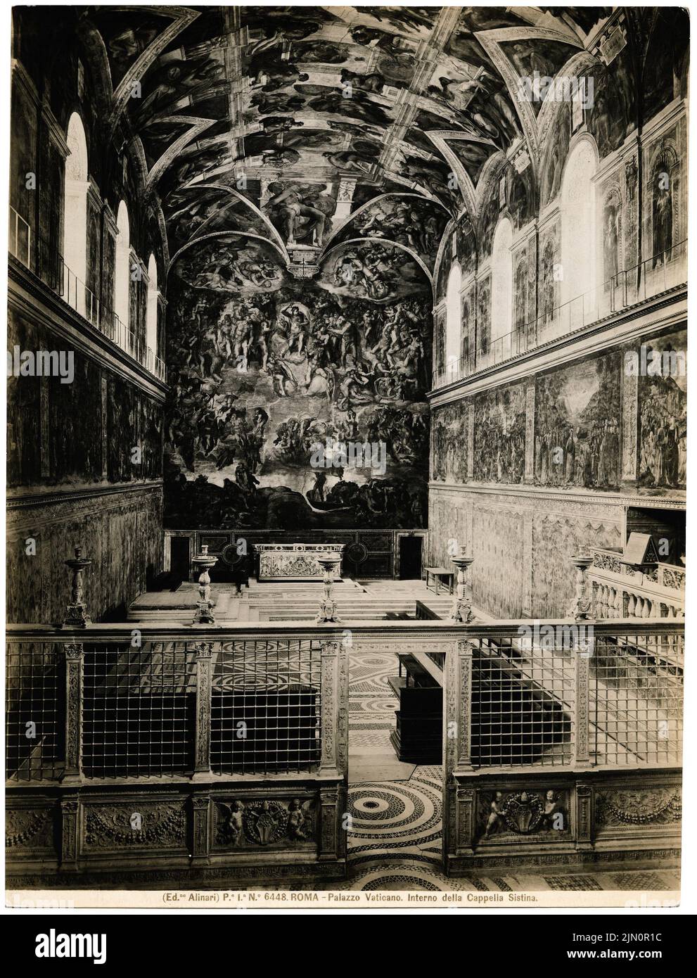 Michelangelo Buonarroti (1475-1564), Cappella Sistina, Roma (senza dat.): Guardando all'interno. Foto, 26,3 x 20 cm (compresi i bordi di scansione) Michelangelo Buonarroti (1475-1564): Sixtinische Kapelle, Rom (ohne DAT.) Foto Stock