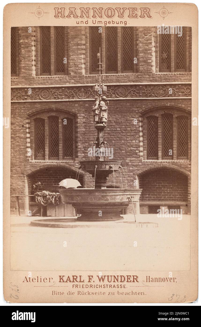 Wunder, municipio di Hannover (senza dat.): Dettaglio con fontana. Foto, 17 x 11,2 cm (compresi i bordi di scansione) Under: Rathaus di Hannover (ohne DAT.) Foto Stock