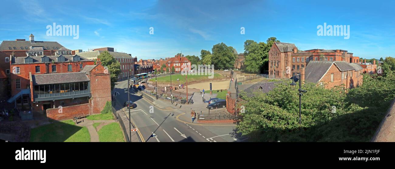 Panorama dello skyline di Chester, che guarda sull'anfiteatro romano, Cheshire, Inghilterra, UK, CH1 Foto Stock
