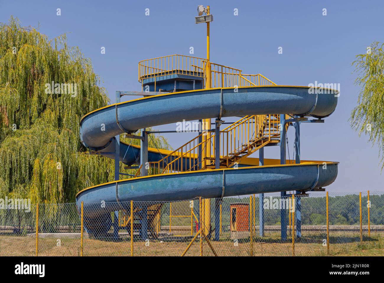 Spiral Water Slide Toboggan Fun Park all'Acquapark estivo Foto Stock