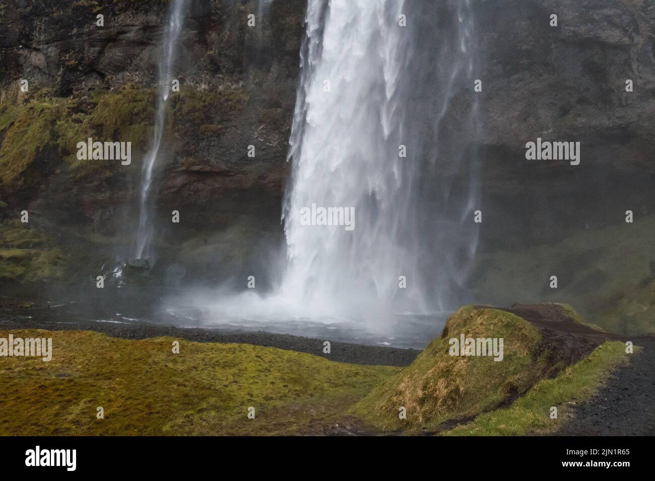 Grande cascata d'acqua caduta, Seljalandsfoss Foto Stock