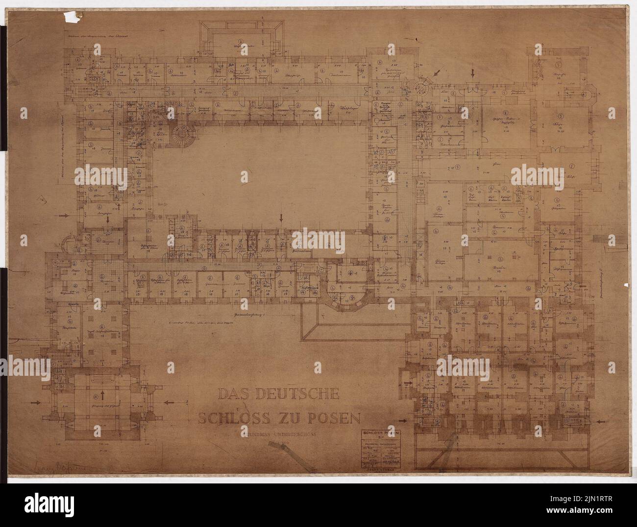 Böhmer & Petrich, Castello di Poznan, Poznan. Conversione: Pianta 1: 100. Tusche su un'interruzione su trasparente, 96,7 x 127,3 cm (compreso il bordo di scansione). Museo dell'architettura dell'Università tecnica di Berlino Inv. N. FB 053,0266. Böhmer & Petrich : Schloss Posen, Posen. Umbau Foto Stock