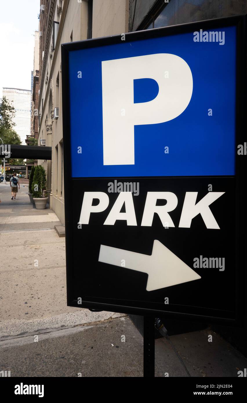 Cartello di parcheggio a New York City, 2022, USA Foto Stock