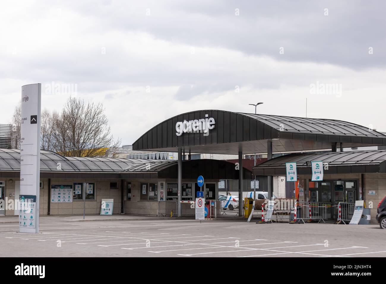 Slovenia, Velenje - Marzo 30 2022: Gorenje stabilimento di produzione di elettrodomestici in Europa Foto Stock