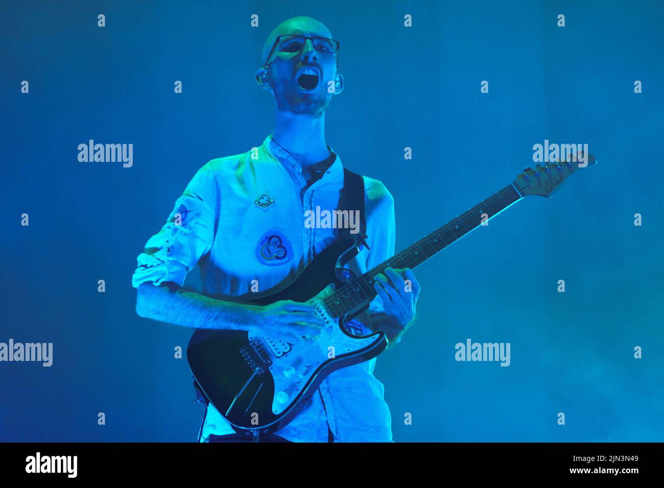 Verona, Italia. 8th agosto 2022. La pop band italiana pinguini Tattici Nucleari si esibisce dal vivo all'Arena di Verona per il tour estivo "dove eravamo rimasti" Credit: Roberto Tommasini/Alamy Live News Foto Stock