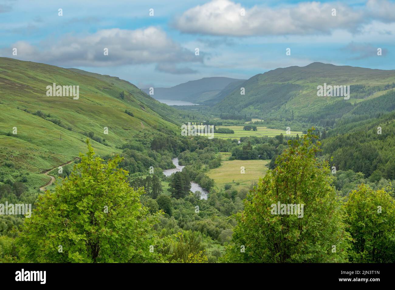 Vista della Valle della Broom da Corrieshalloch, Highland, Scozia Foto Stock