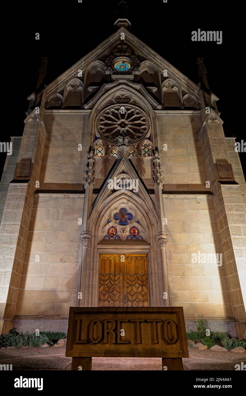 Loretto Chapel at Night, Santa Fe, New Mexico, USA Foto Stock