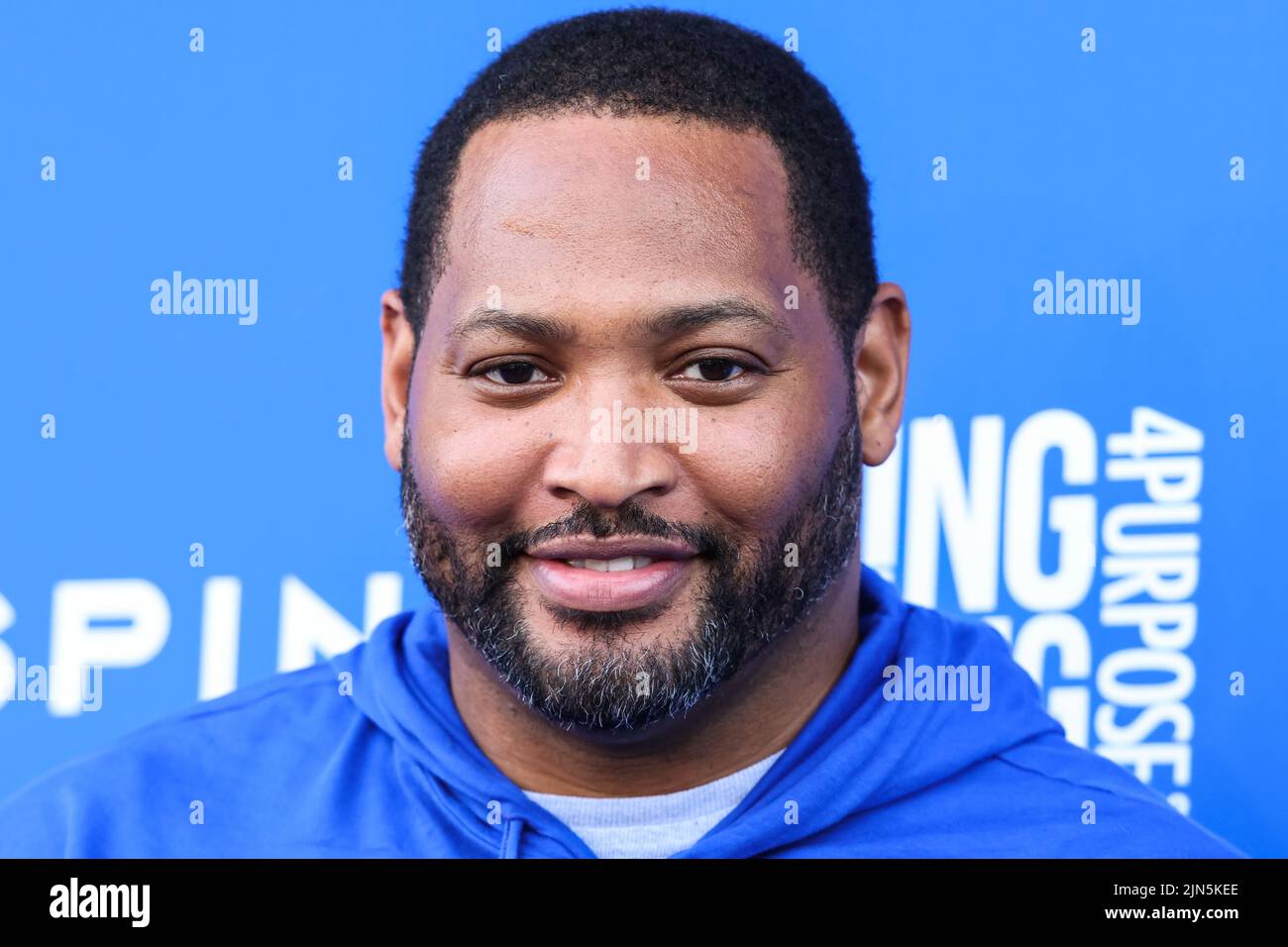 Los Angeles, Stati Uniti. 08th ago 2022. ELYSIAN PARK, LOS ANGELES, CALIFORNIA, USA - 08 AGOSTO: L'ex giocatore di basket professionista americano e il commentatore sportivo corrente Robert Horry arriva al Kershaw's Challenge Ping Pong 4 scopo 2022 tenuto al Dodger Stadium il 8 agosto 2022 a Elysian Park, Los Angeles, California, Stati Uniti. (Foto di Xavier Collin/Image Press Agency) Credit: Image Press Agency/Alamy Live News Foto Stock