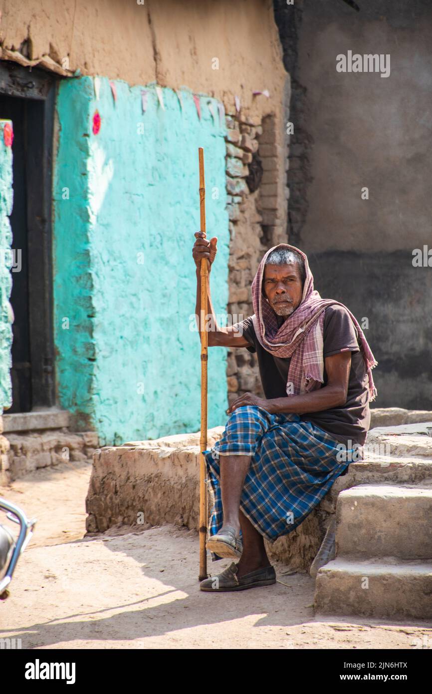 I malati di lebbra sopravvivono ai margini della società, formando le proprie comunità nelle aree rurali dell'India. Foto Stock I malati di lebbra sopravvivono ai margini della società, formando le proprie comunità nelle aree rurali dell'India. Foto Stock