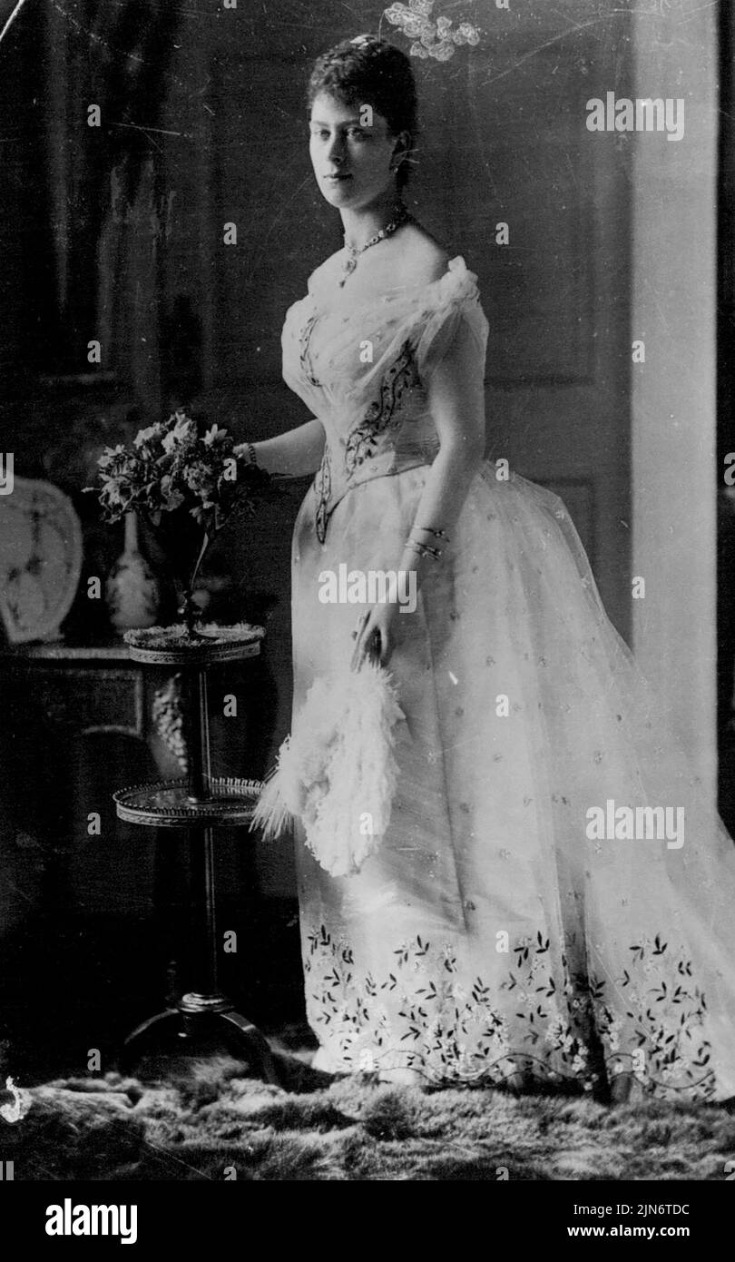 Il Giubileo del Re -- Regina Maria quando Principessa di Teck. Il re H.M. celebra quest'anno il 25th° anniversario della sua adesione al trono. Aprile 29, 1935. (Foto di Fox). Foto Stock