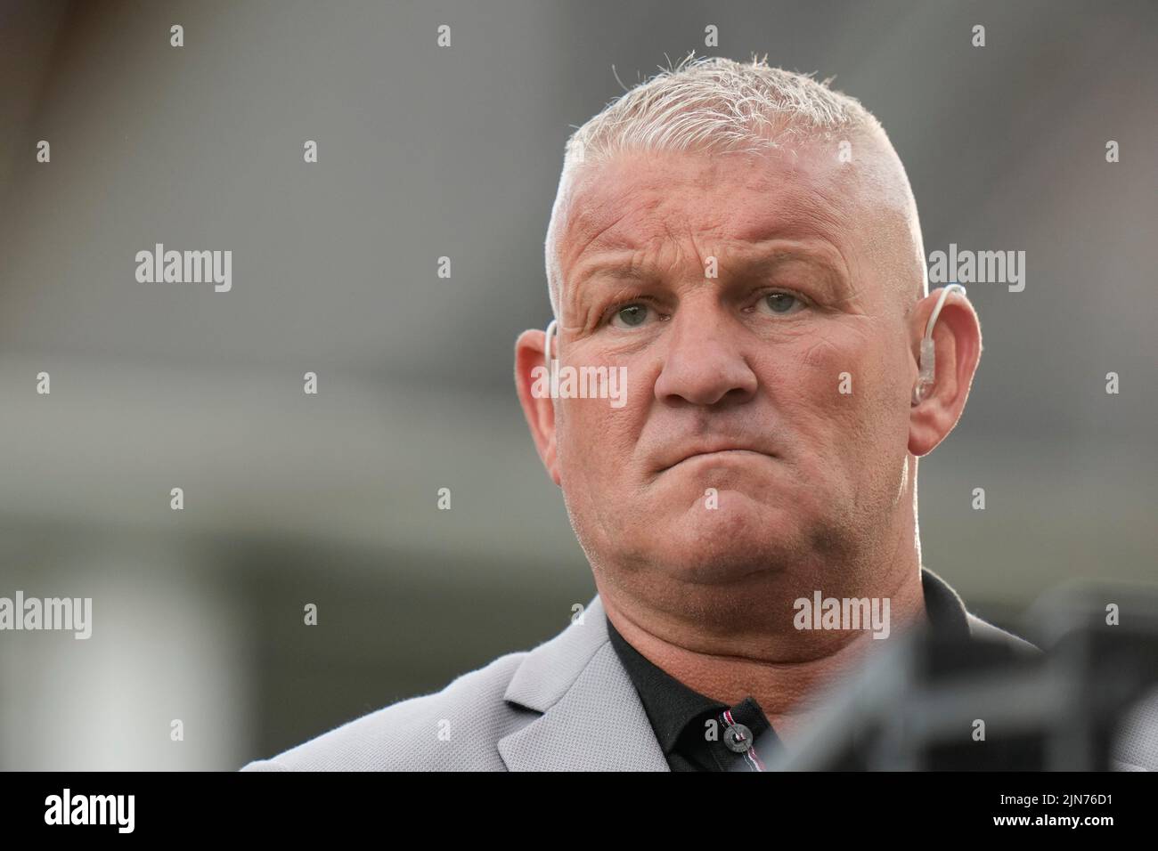 Ex Tiger Dean Windass che lavora per Sky Sport che copre il gioco Foto Stock