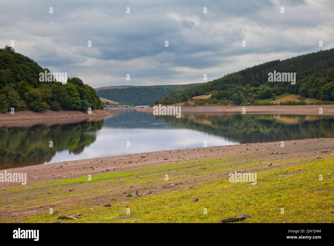 Serbatoio Ladybower durante l'onda termica 2022 Foto Stock