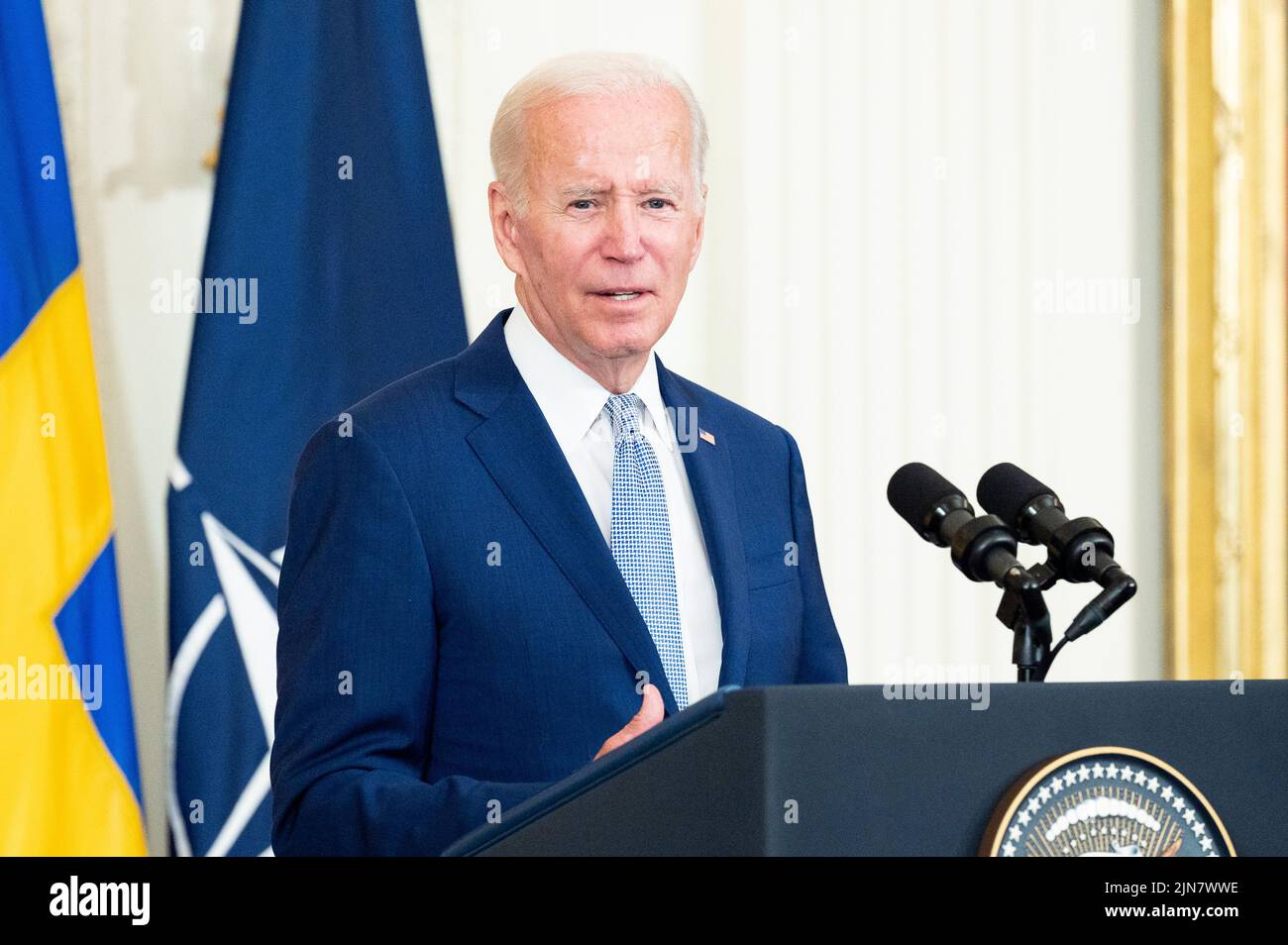 Washington, Stati Uniti. 09th ago 2022. Il Presidente Joe Biden ha parlato ad un evento in cui ha firmato gli strumenti di ratifica per i protocolli di adesione all'Organizzazione del Trattato del Nord Atlantico (NATO) per la Repubblica di Finlandia e il Regno di Svezia. (Foto di Michael Brochstein/Sipa USA) Credit: Sipa USA/Alamy Live News Foto Stock