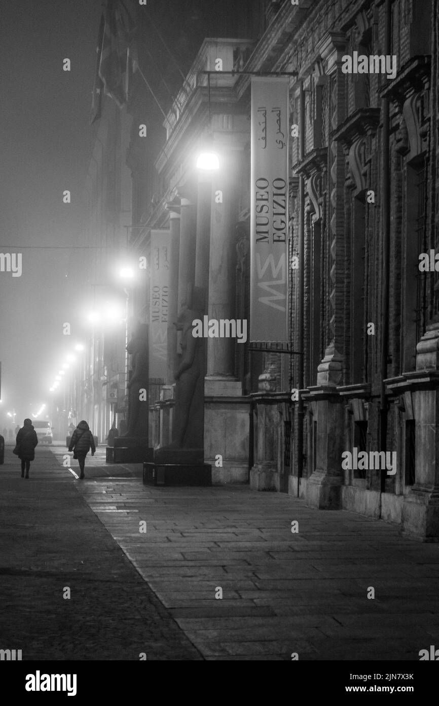 Nebbia in una notte di Torino Foto Stock