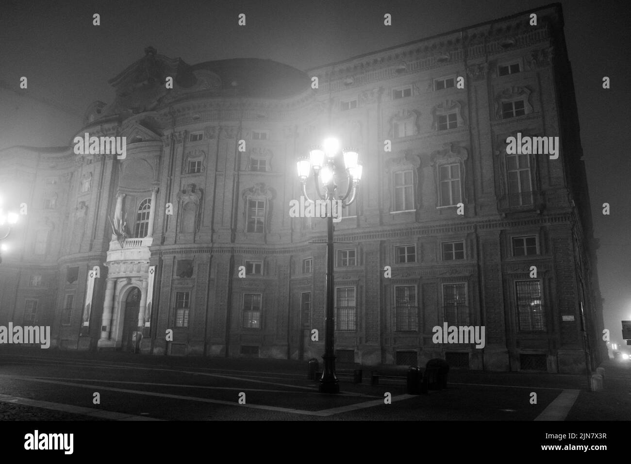 Nebbia in una notte di Torino Foto Stock