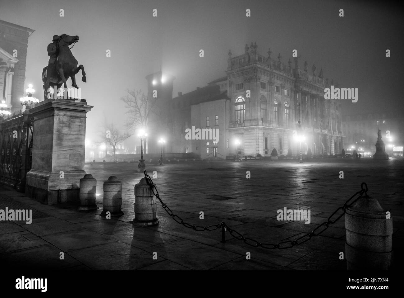 Nebbia in una notte di Torino Foto Stock