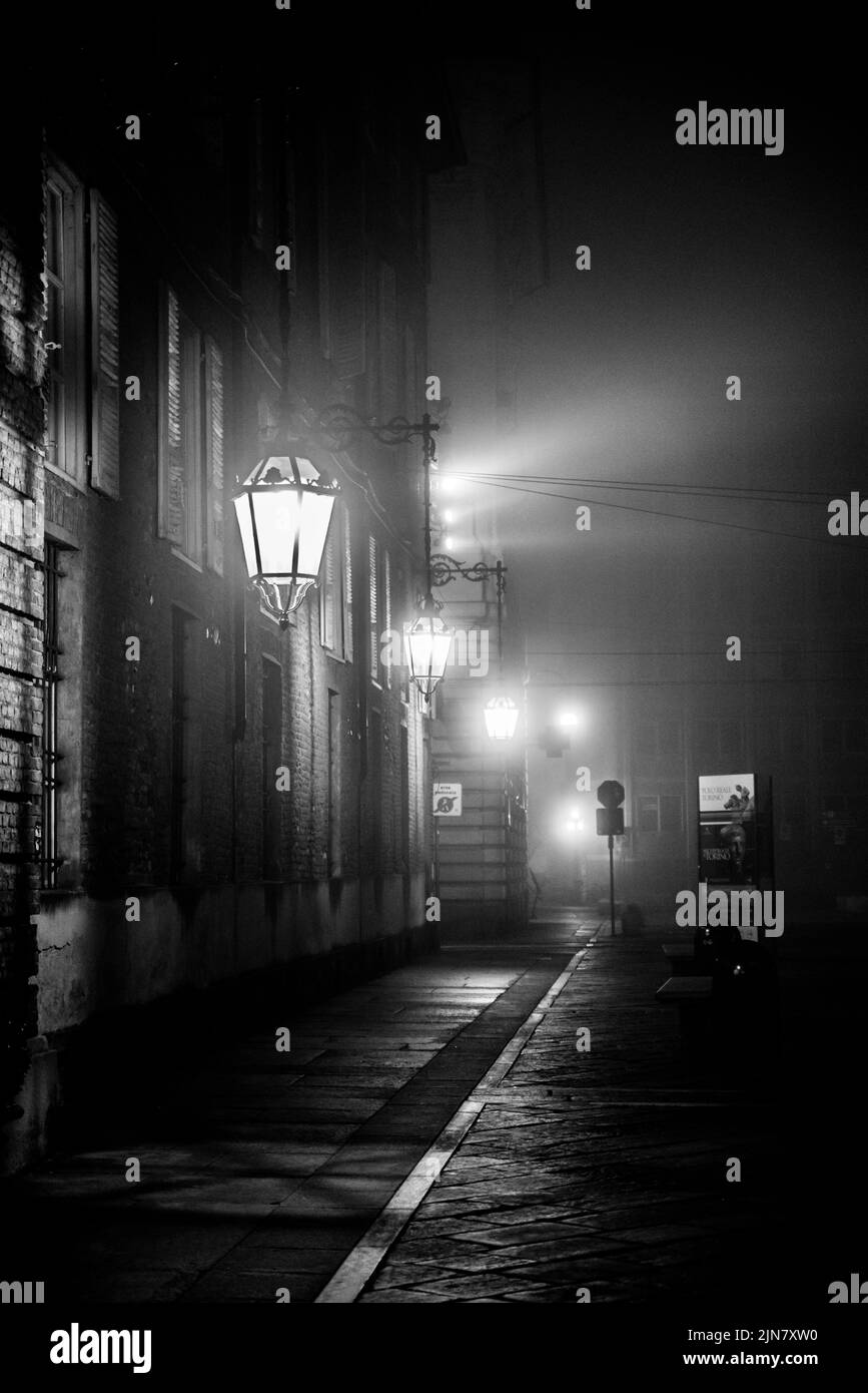 Nebbia in una notte di Torino Foto Stock