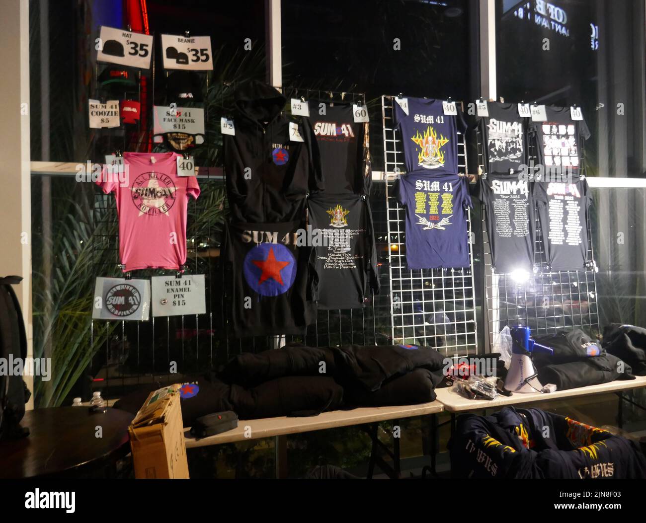 Anaheim, California, Stati Uniti d'America 6th agosto 2022 somma 41 Merchandise sulla colpa Canada Tour alla Casa del Blues il 6 agosto 2022 ad Anaheim, California, Stati Uniti. Foto di Barry King/Alamy Stock Foto Foto Stock