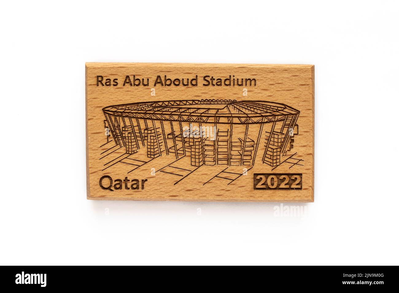 DOHA, QATAR - 10 AGOSTO 2022: RAS Abu Aboud Stadium Qatar frigorifero magnete. Il Qatar ospiterà la Coppa del mondo FIFA 2022. Foto Stock