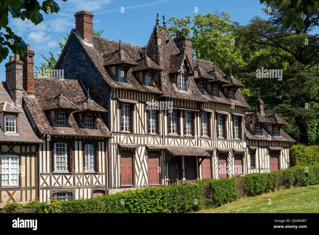 Francia, Eure, Lione la Foret, etichettato Les Plus Beaux Villages de France (i villaggi più belli di Francia), casa a graticcio // Francia, Eure Foto Stock